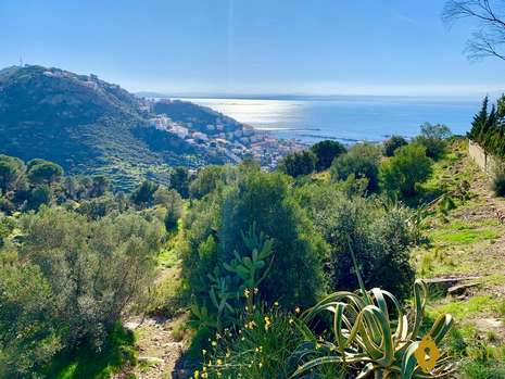 Bonica casa amb vistas al mar i piscina en venda a Rosas