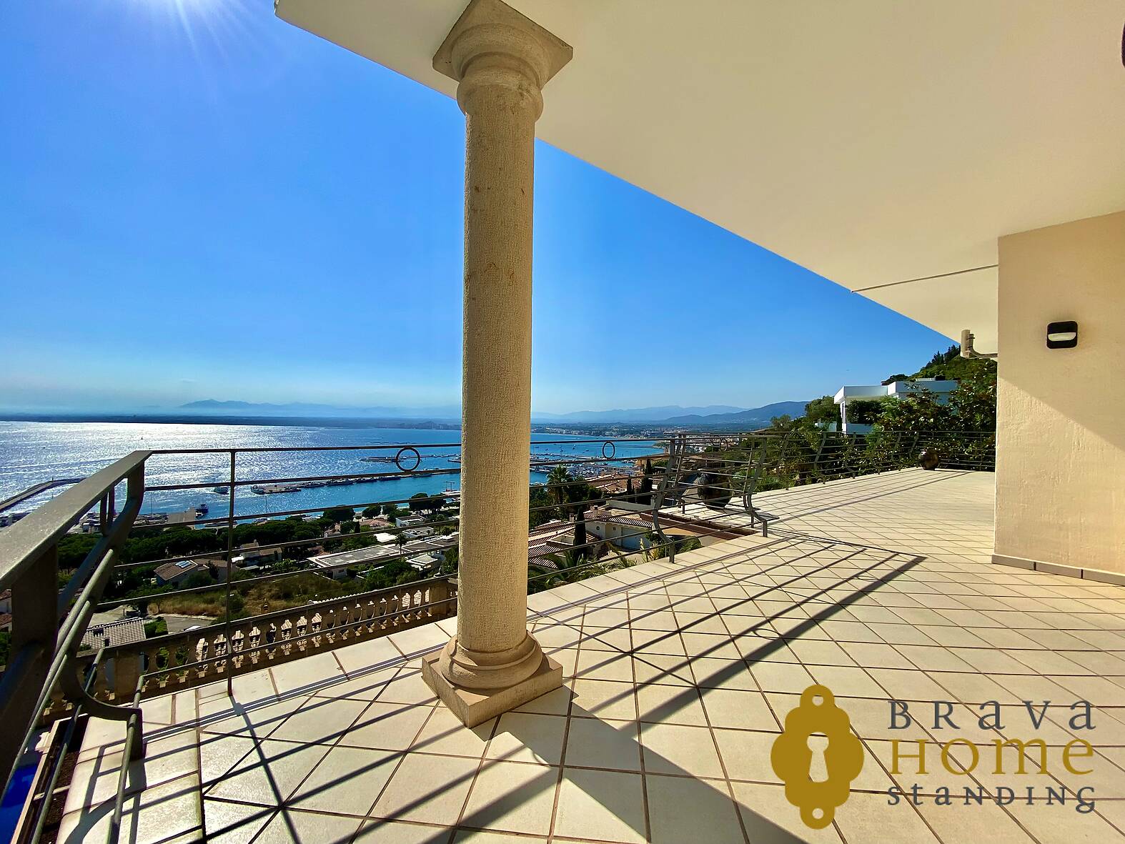 Luxosa Casa amb piscina i magnífica vista al mar a Roses