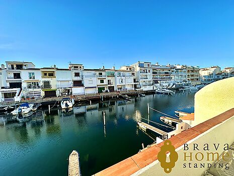 House with mooring for sale in Empuriabrava