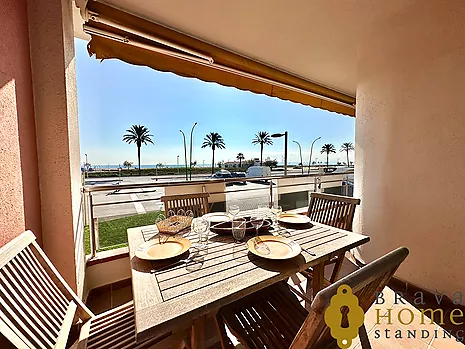 Magnifique appartement en première ligne de mer à Empuriabrava, avec parking privé