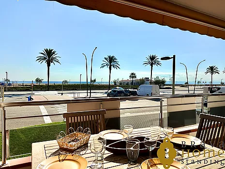 Magnifique appartement en première ligne de mer à Empuriabrava, avec parking privé