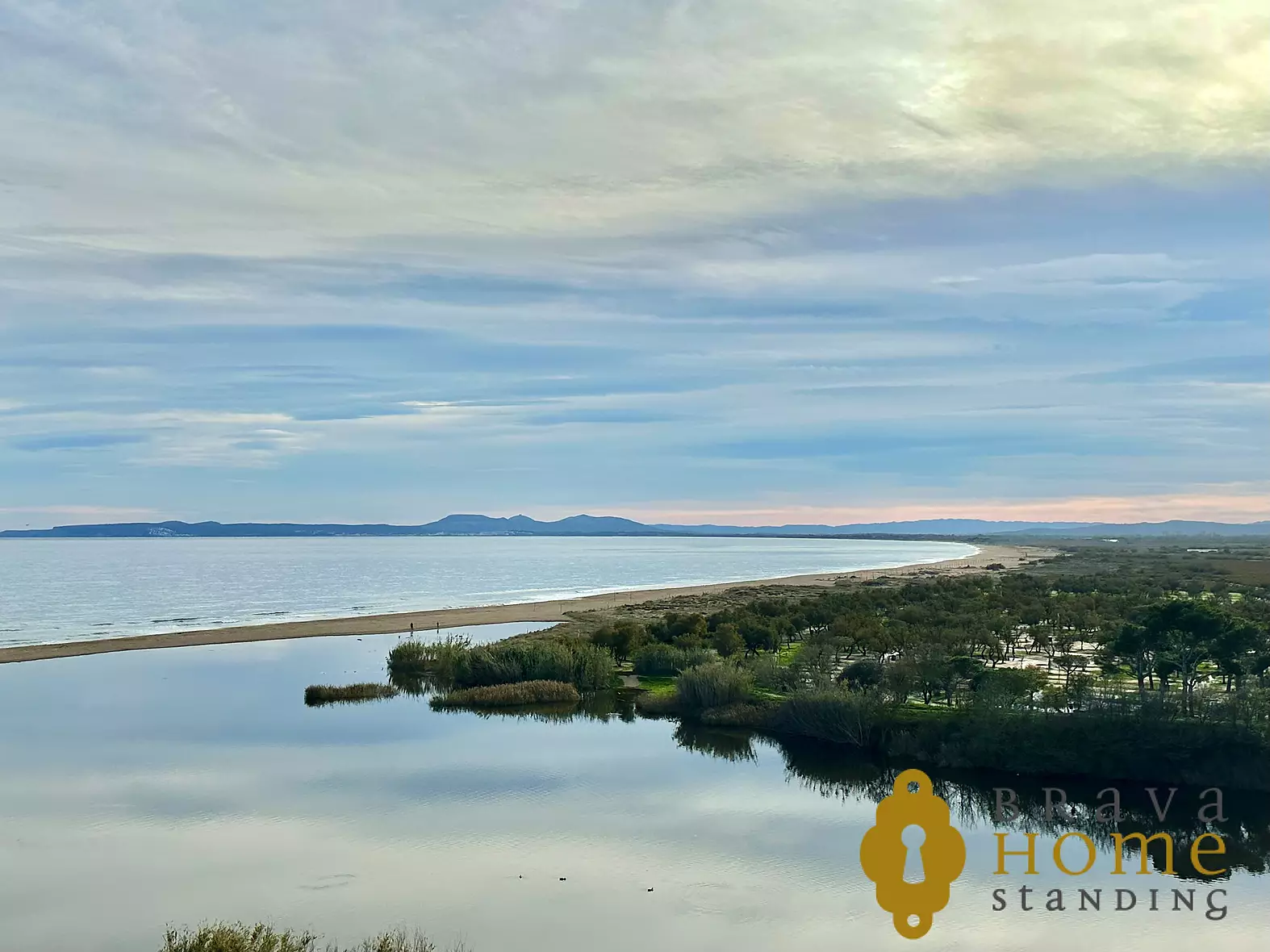 Charmante Wohnung mit Meerblick und Touristenlizenz in Empuriabrava