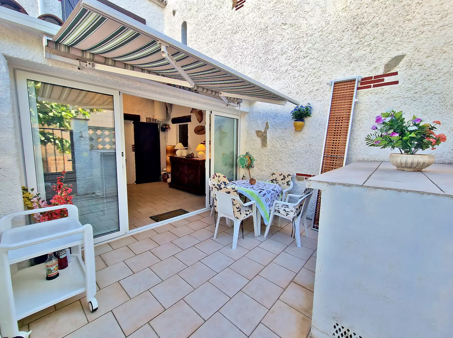 Belle maison avec amarre, parking et piscine à Roses-Santa Margarita