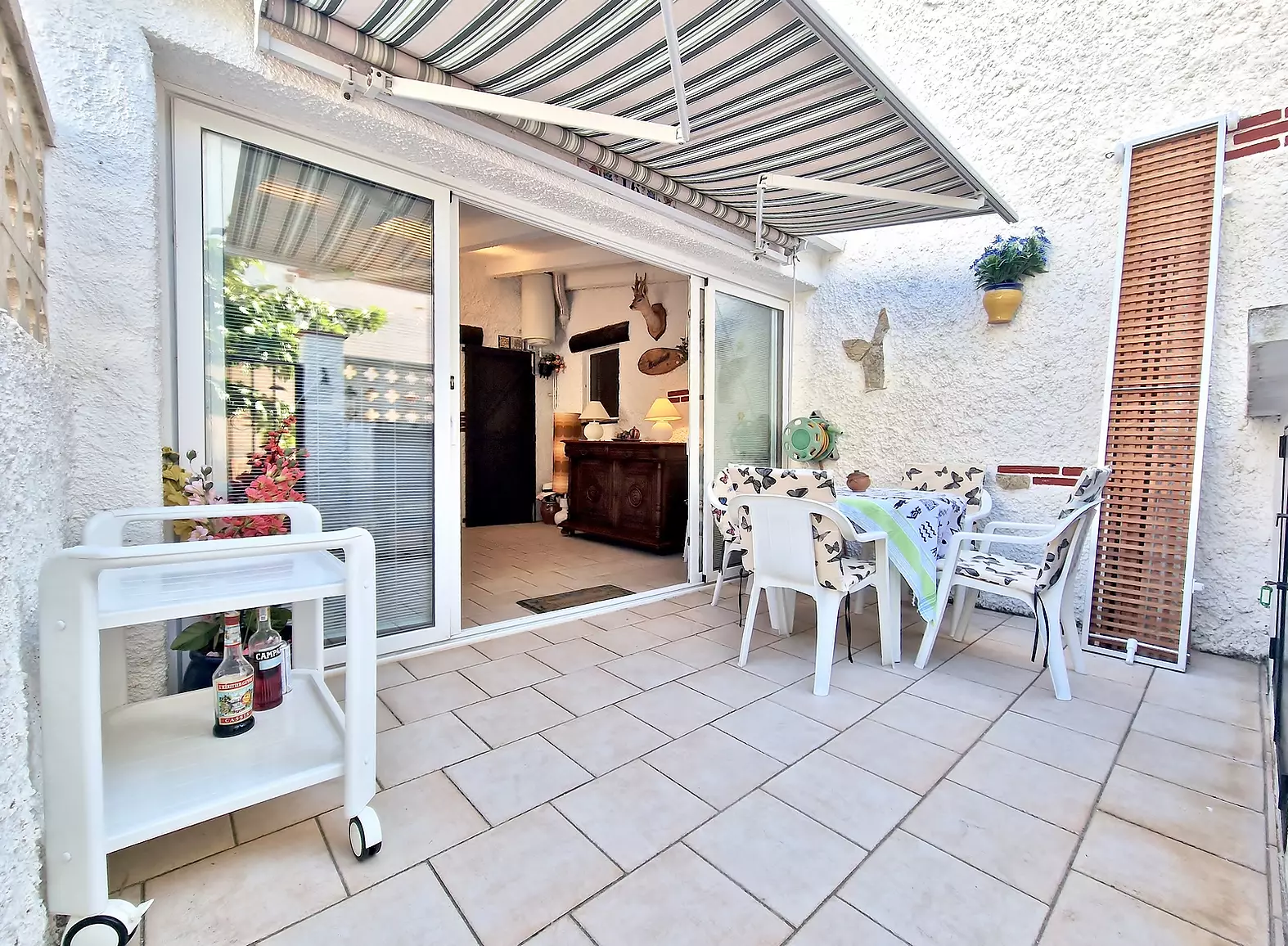 Bonica casa amb amarratge, pàrquing i piscina a Roses-Santa Margarita