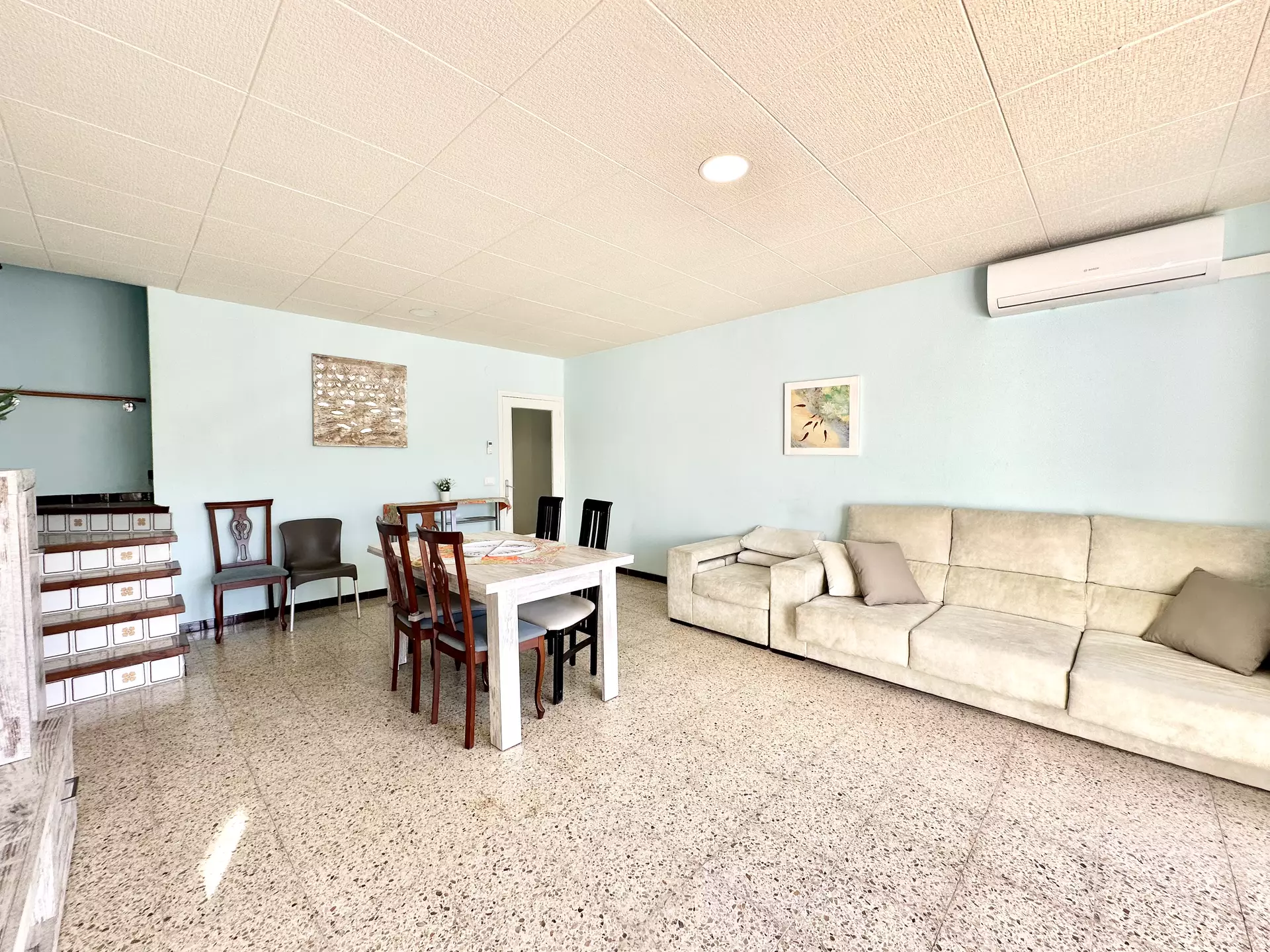 Beautiful house with swimming pool, mooring and tourist license in Empuriabrava