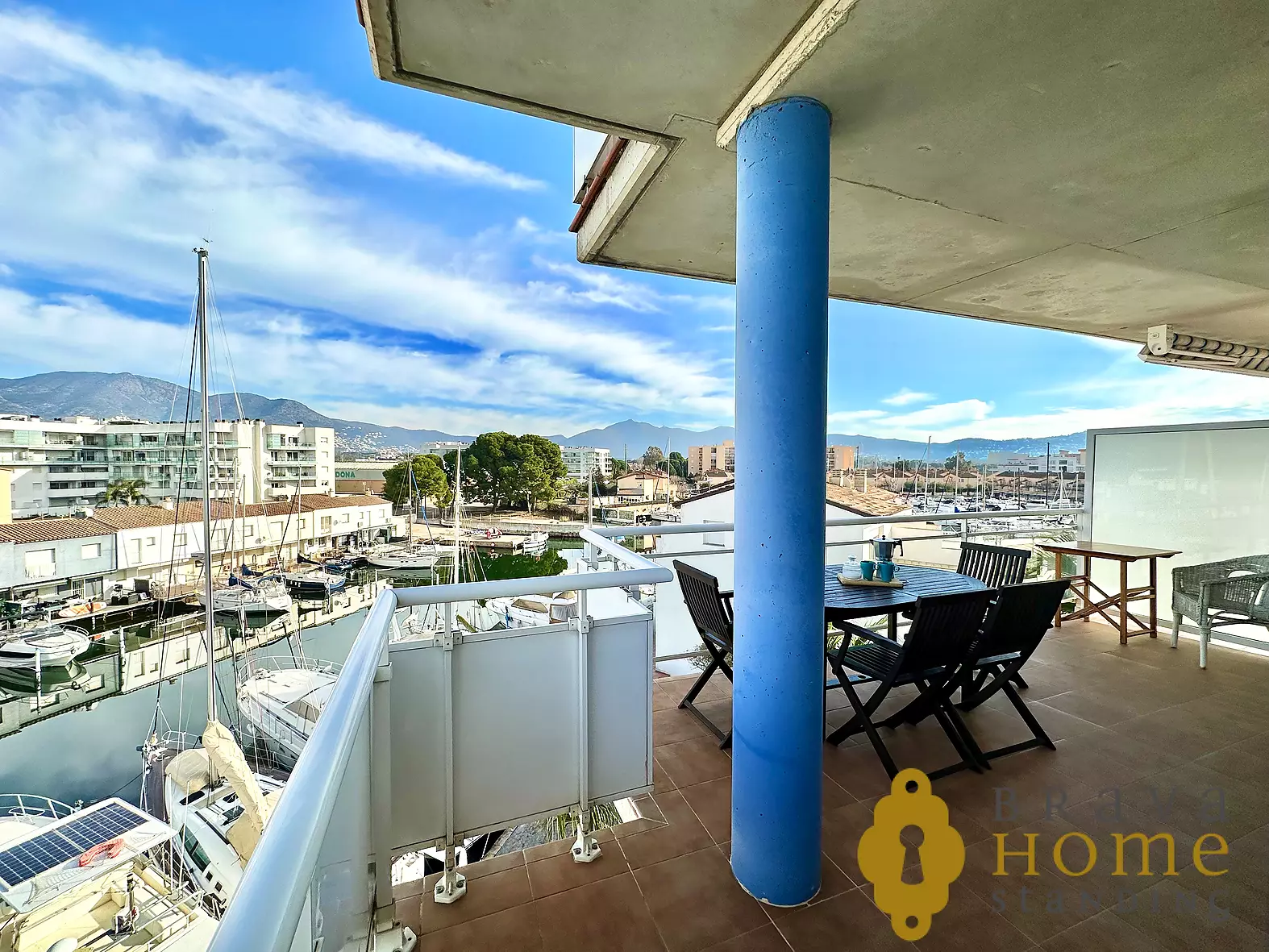 Magnifique appartement avec terrasse et piscine Rosas Santa Margarita