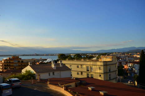 Castelló d'Empúries, maison  de plain pied , tout confort avec piscine climatisée